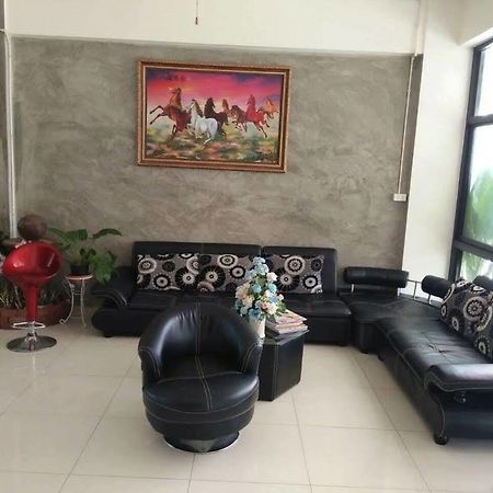 Pornsiri Hotel Sisaket Zewnętrze zdjęcie