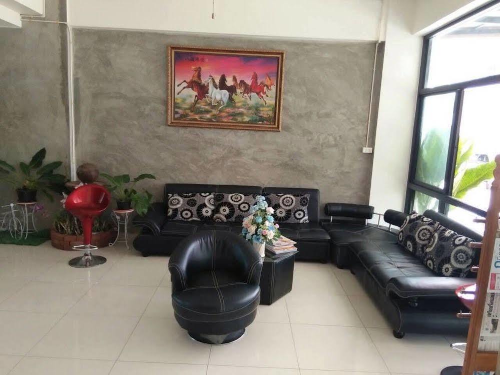 Pornsiri Hotel Sisaket Zewnętrze zdjęcie