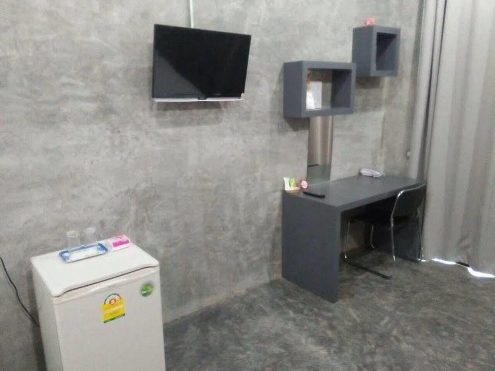 Pornsiri Hotel Sisaket Zewnętrze zdjęcie