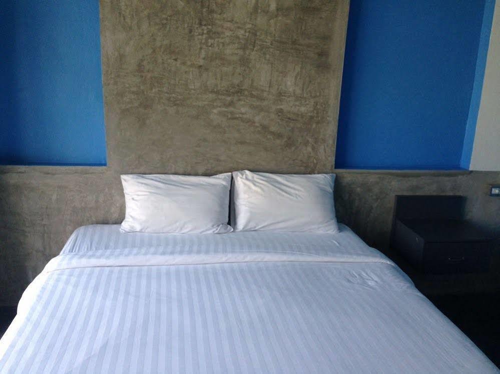 Pornsiri Hotel Sisaket Zewnętrze zdjęcie